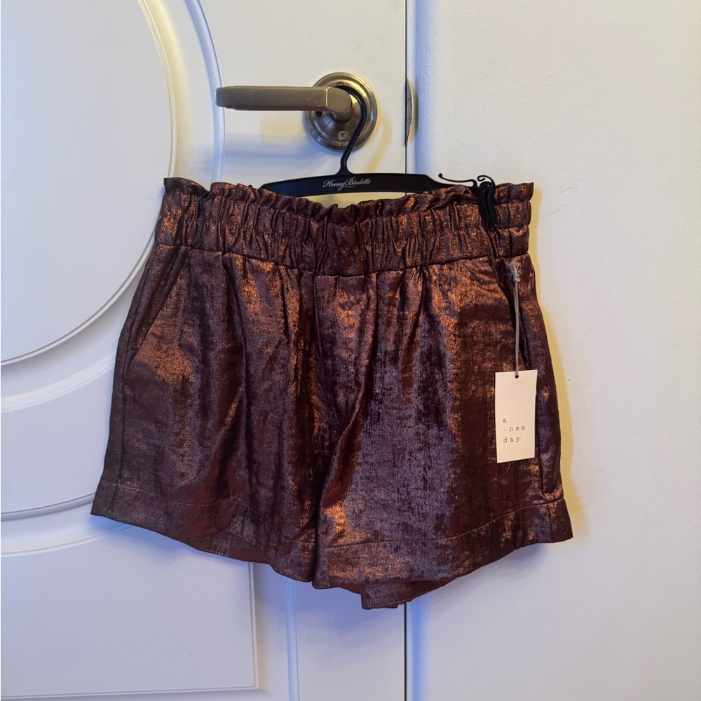 NWT A New Day Copper Metallic Shorts - Sz M